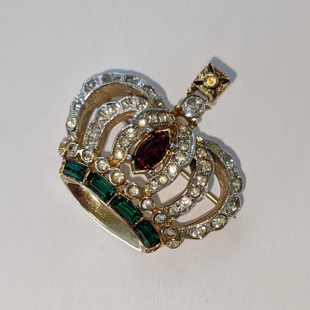 VTG GOLD TONE RHINESTONE CROWN PIN